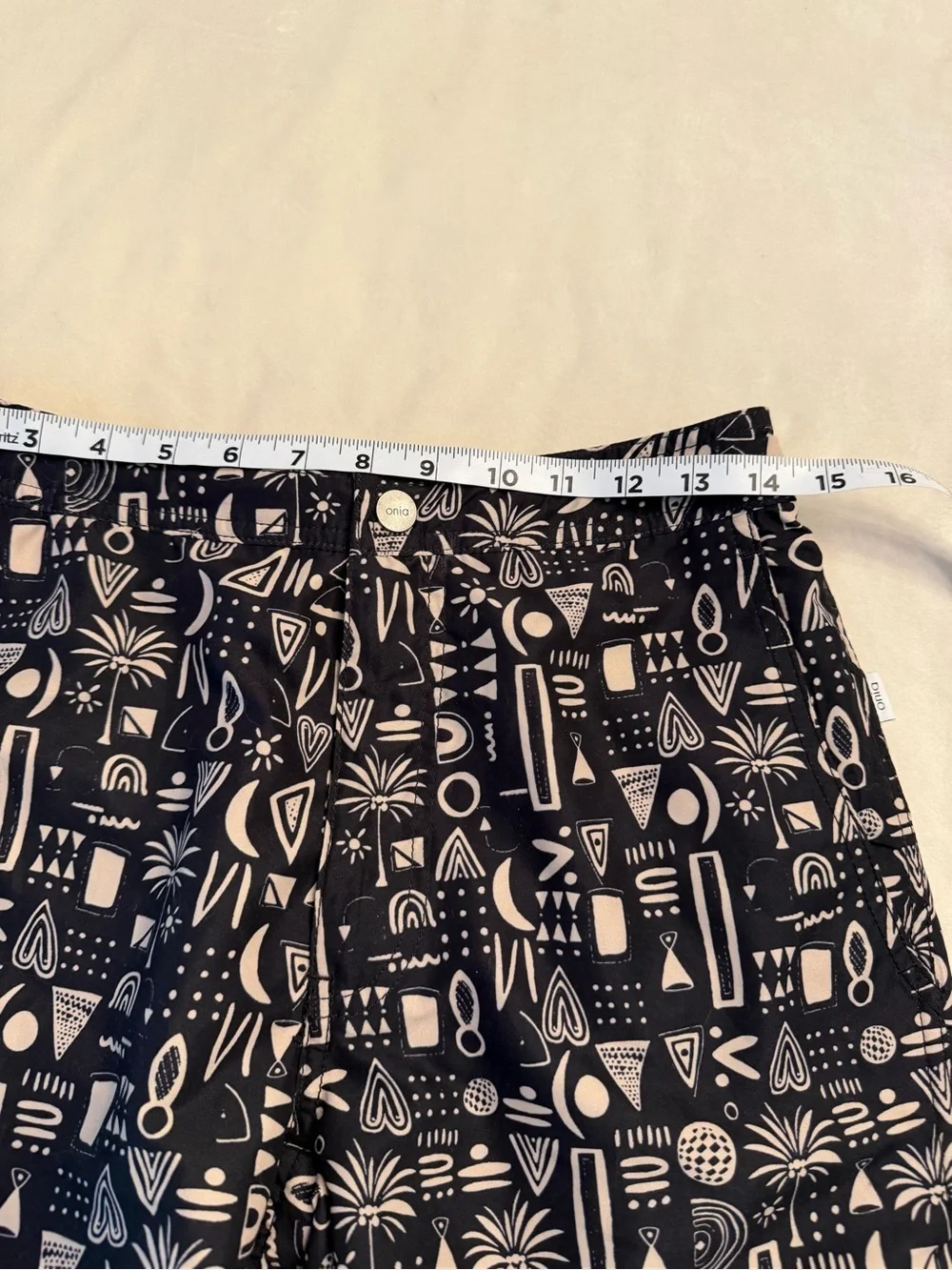 EUC! Onia The Calder Board Shorts Swim Trunks Black Tan Tribal Geo 7.5